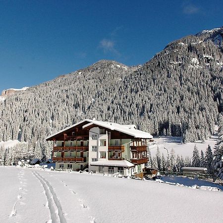 Hotel Sassleng Val Di Fassa Esterno foto